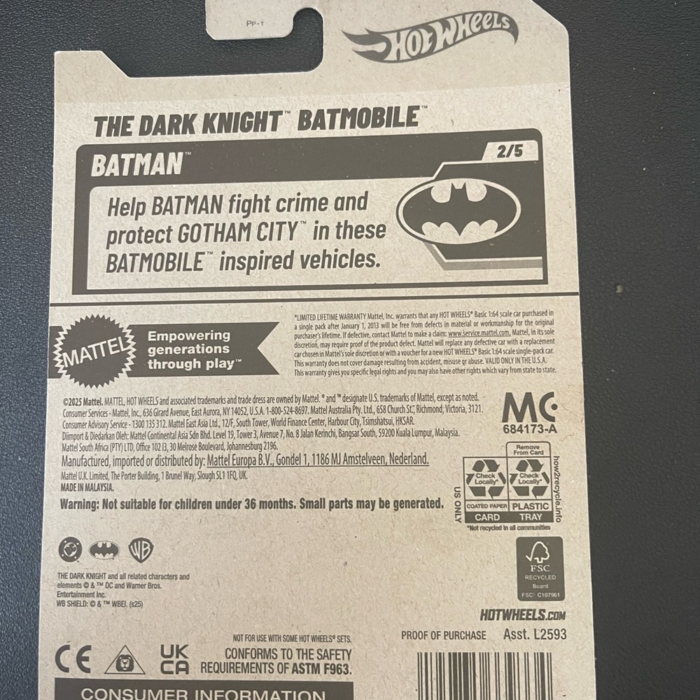 Hoot Wheels Dark Knight Batmobile - Picture 5 of 5